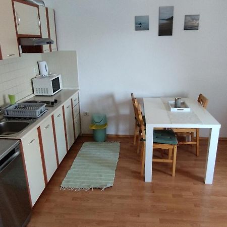 Apartmani Izvor Pag Town Buitenkant foto